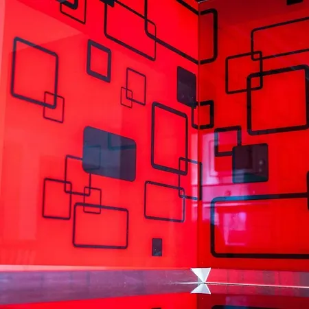 Karlo's Modern Penthouse Loft *