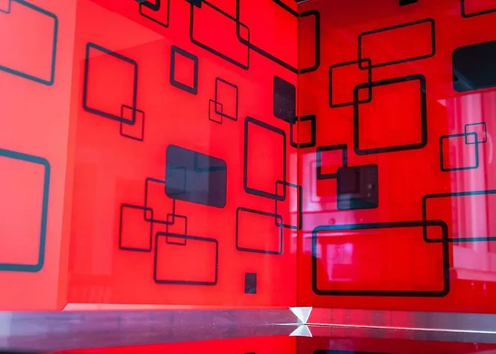 Karlo's Modern Penthouse Loft *