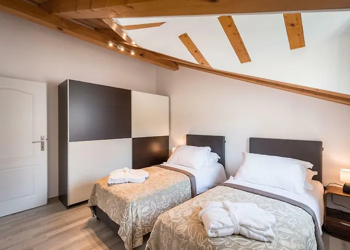 Karlo's Modern Penthouse Loft Appartement