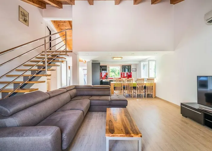 Karlo's Modern Penthouse Loft Appartement *