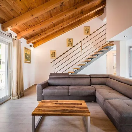 Karlo's Modern Penthouse Loft * 杜布罗夫尼克