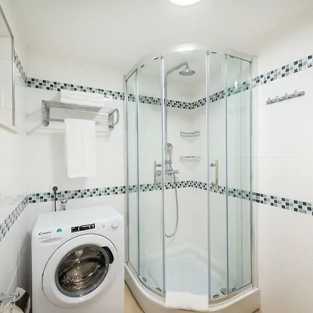 Karlo's Modern Penthouse Loft